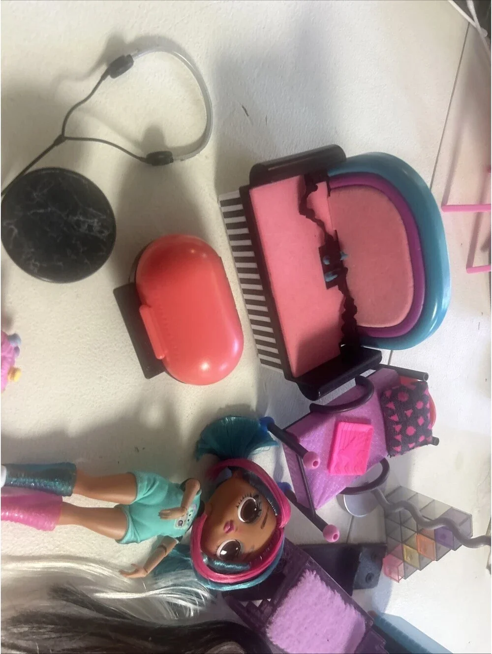 lol surprise dolls lot and accessories